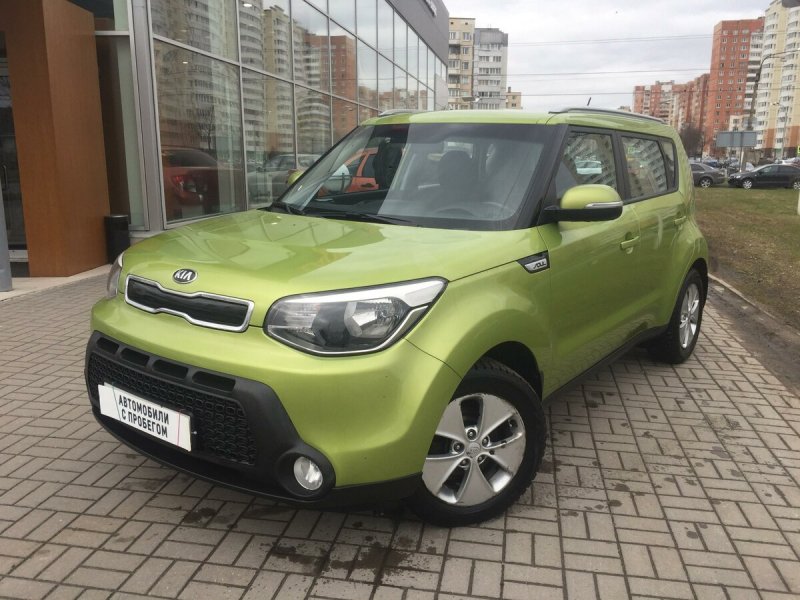 Kia Soul зеленая