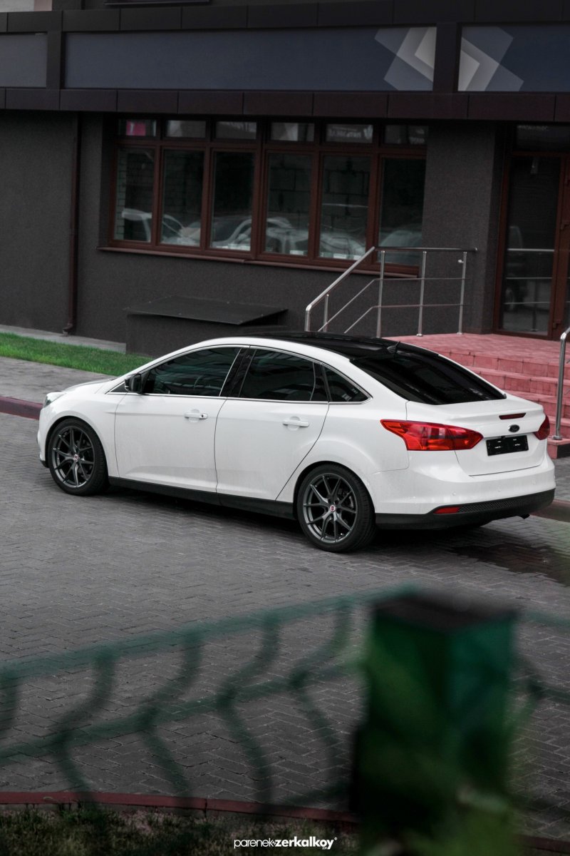 Ford Focus r18