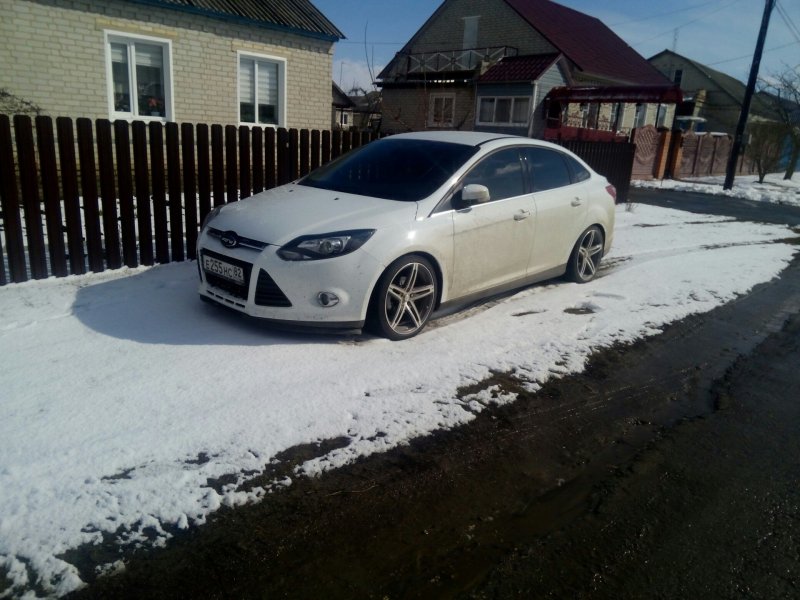 Форд фокус 3 r18