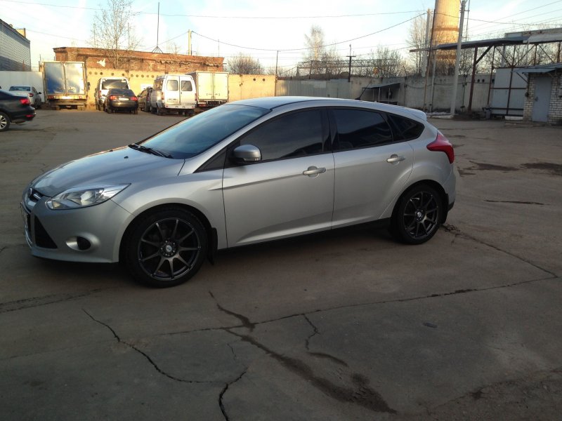 Ford Focus 3 хэтчбек r18
