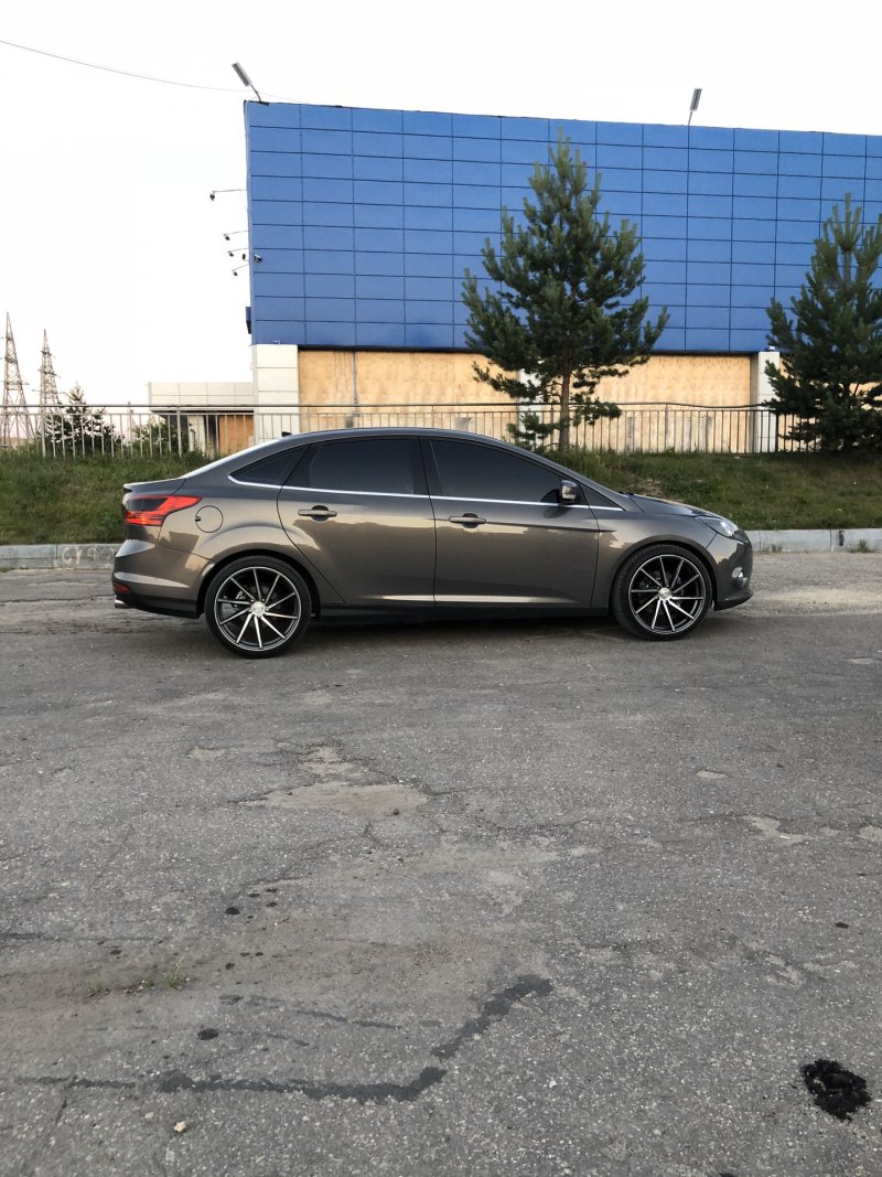 Ford Focus 3 седан диски r19