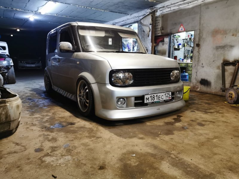 Nissan Cube z12 rat