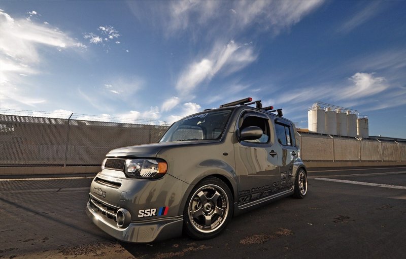 Nissan Cube z12 stance