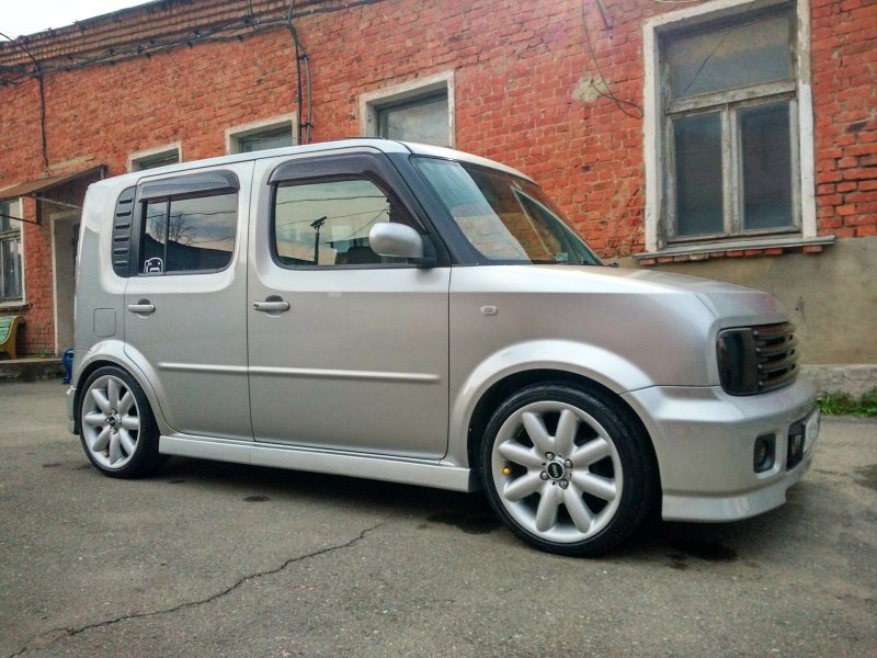 Nissan Cube z10 tuned