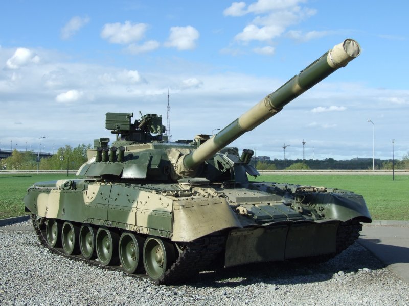 Танк т-80уд