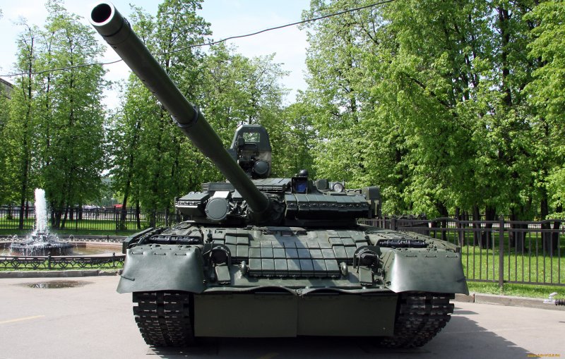 Танк т-80бв