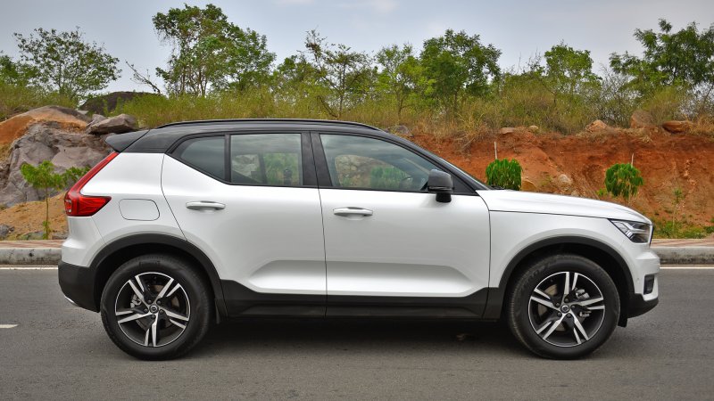 Volvo паркетник xc40