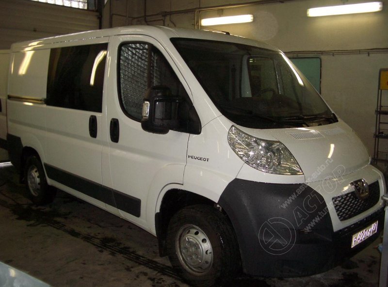Peugeot Boxer Грузопассажирский