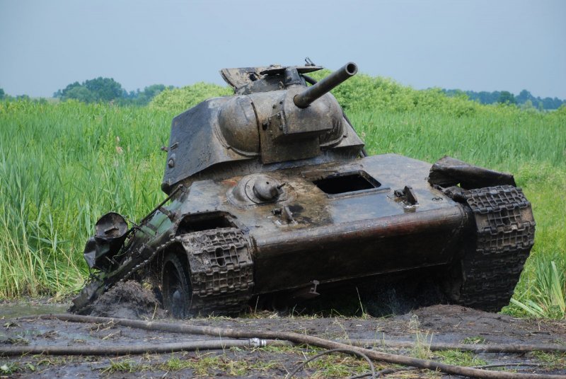 Танки т-34 в бою