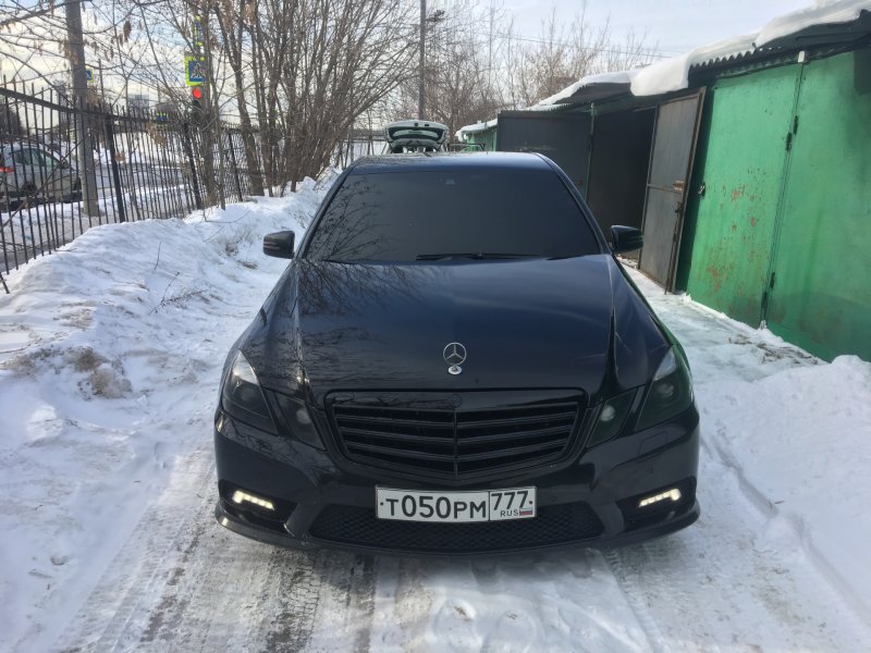 Чёрный тонированный w212