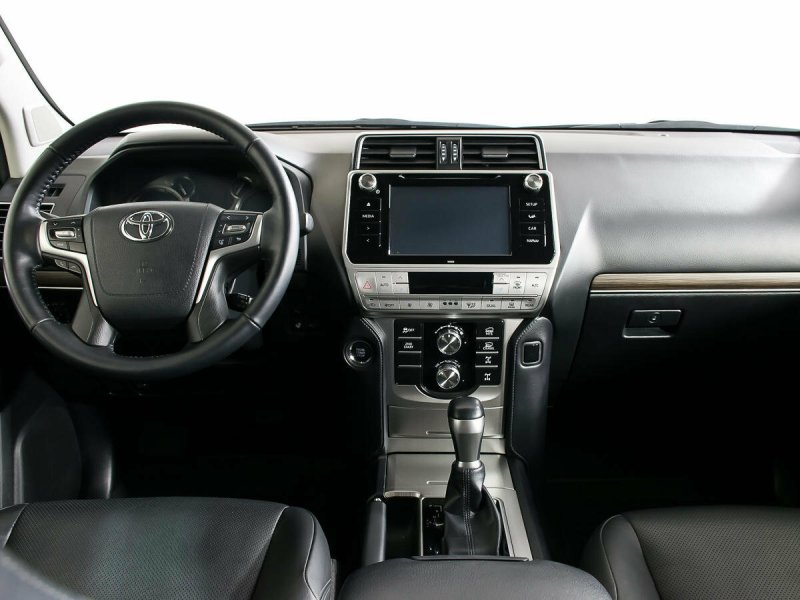 Toyota Land Cruiser Prado 150 салон
