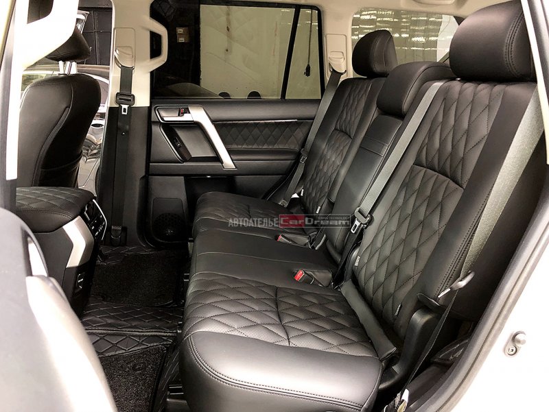 Toyota Land Cruiser Prado 150 салон