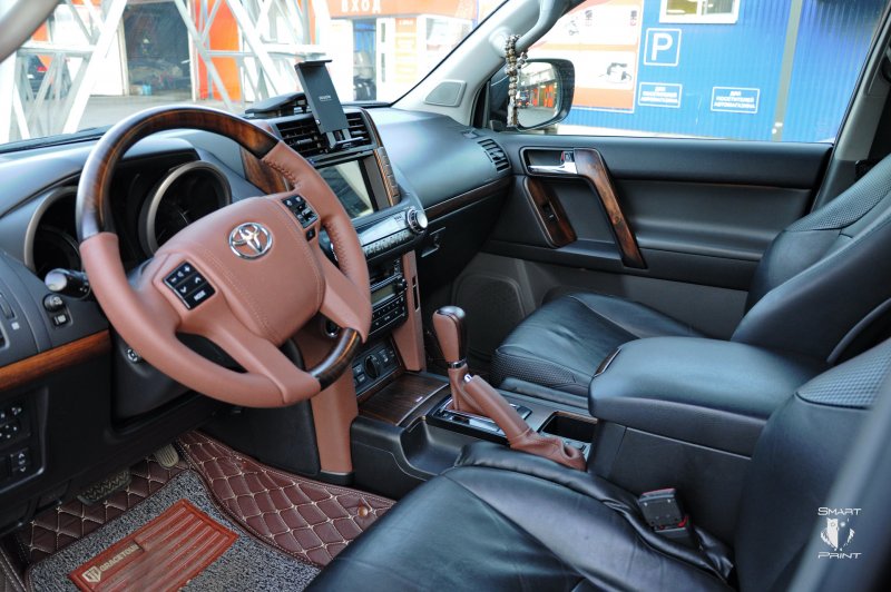 Toyota Прадо 150 салон
