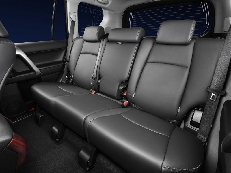 Toyota Prado 150 салон