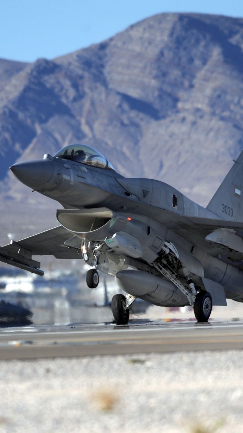 F-16 взлет
