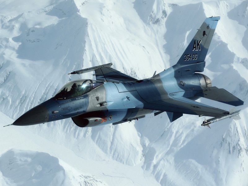 F16 истребитель sскорс