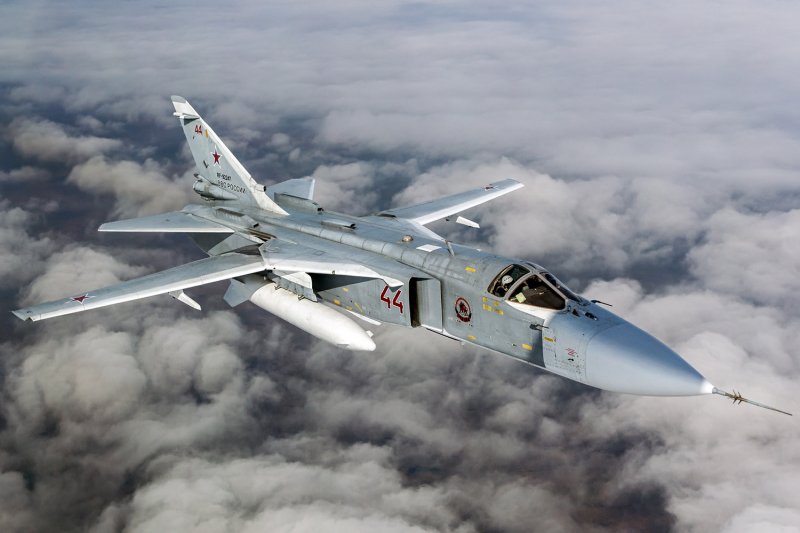 Фронтовой бомбардировщик Су-24м