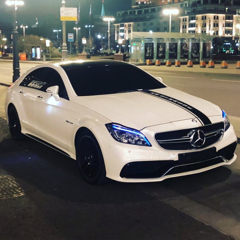 Mercedes Benz CLS 218 белый
