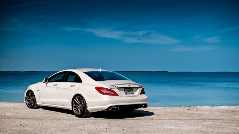 Мерседес CLS 63 AMG белый