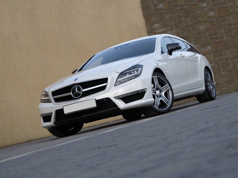 Mercedes CLS 63 AMG 218