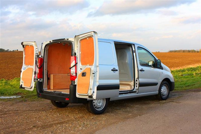 Peugeot Expert 2021