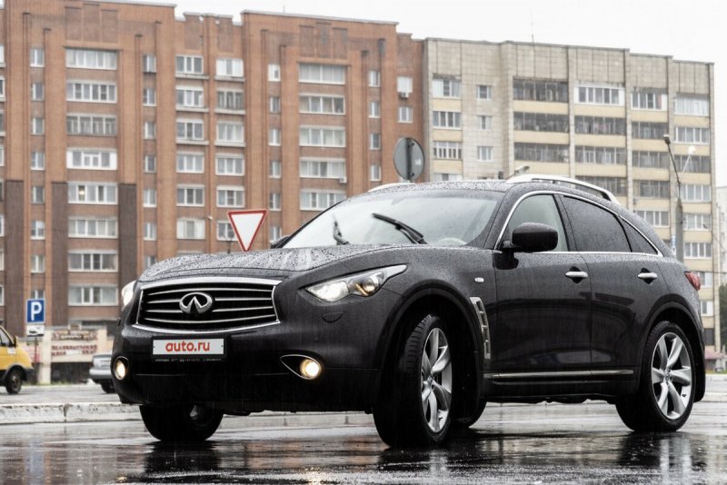 Infiniti fx37 коричневый