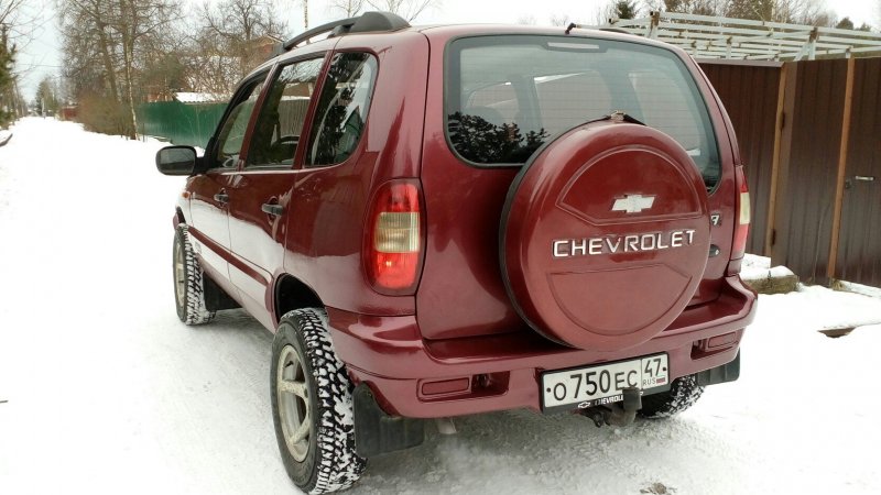 Chevrolet Niva Red