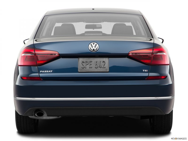 Volkswagen Passat зад 2018