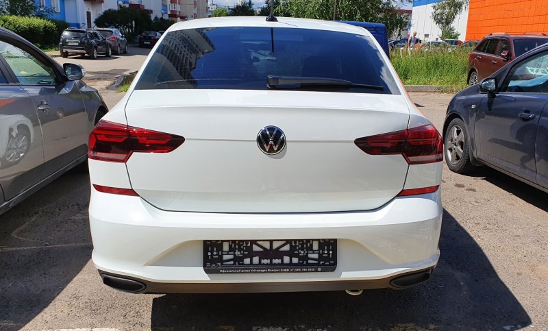 Volkswagen Polo 2021 сзади