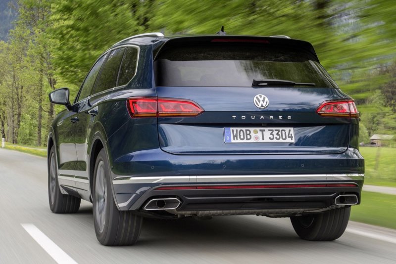 Volkswagen Touareg 2020 сзади