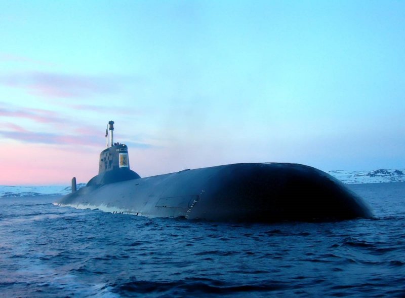 Атомная подводная лодка акула