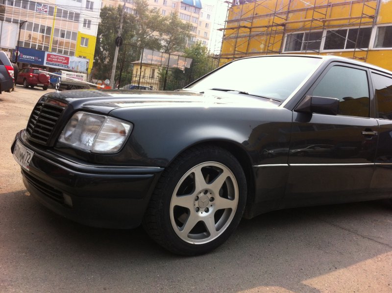 Mercedes w124 r18