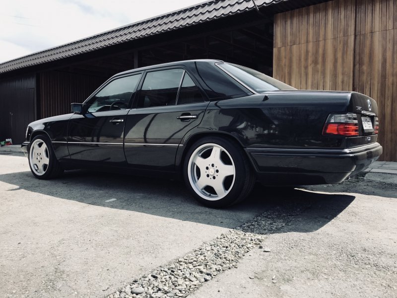 Диски AMG на Мерседес w124