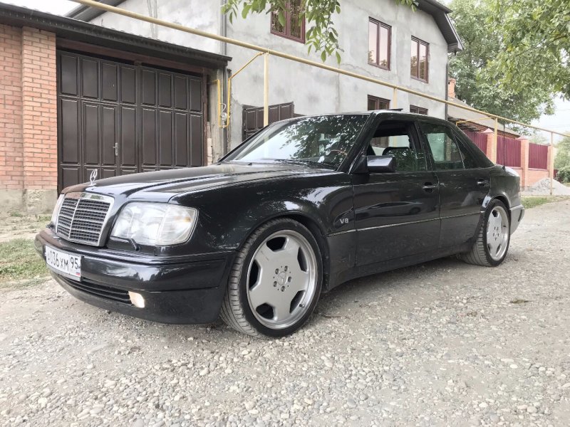 Mercedes Benz w124 диски AMG