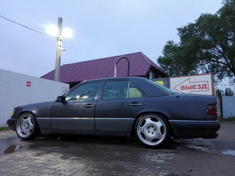 Мерседес w124 r18