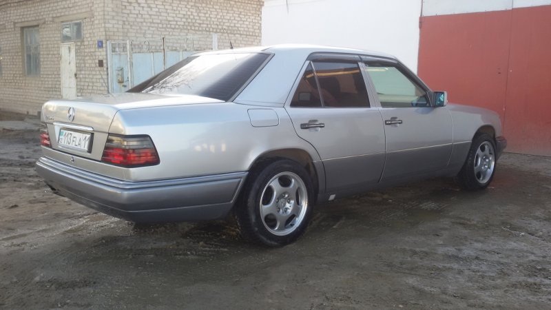 Mercedes w124 на 16 дисках