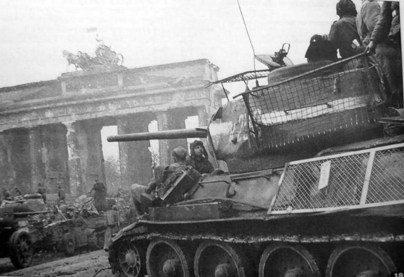 Т-34-85 В Берлине