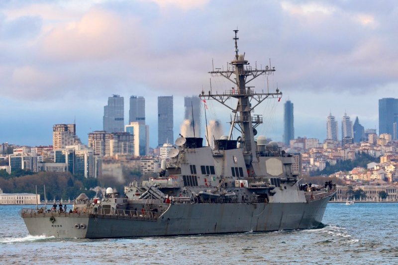 Эсминец USS Ross