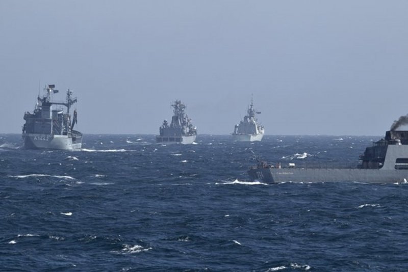 Эсминец USS John s. MCCAIN