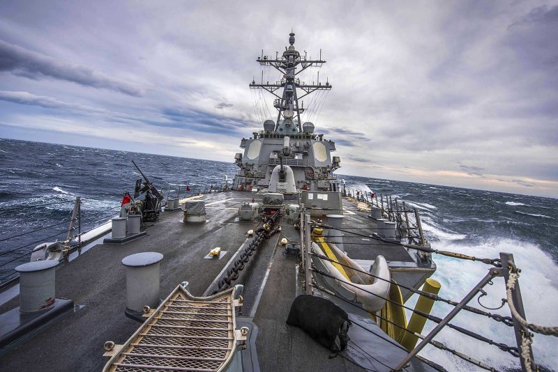 Пожар в ВМС США USS Bonhomme Richard