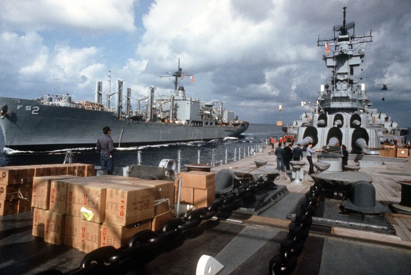 Швартовка подводной лодки б-345 в Японии Йокосука 2002 год