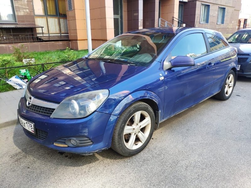 Opel Astra h GTC синий
