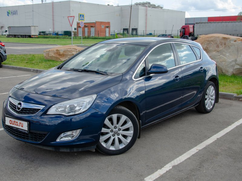 Opel Astra j 1.6 2011