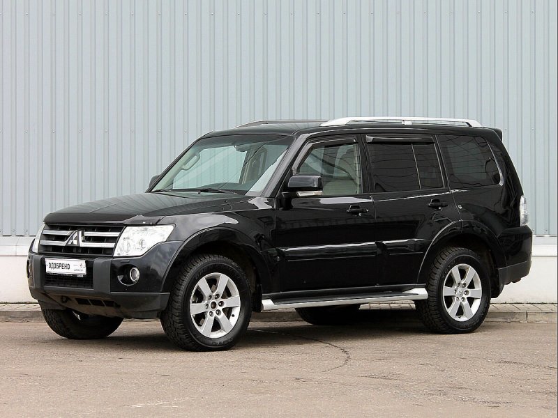 Mitsubishi Pajero IV 2008