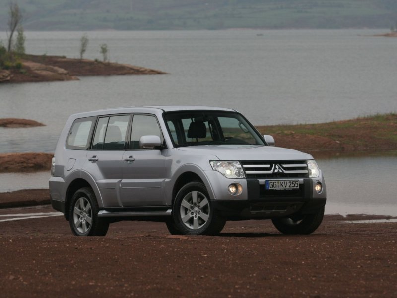 Mitsubishi Pajero 2006