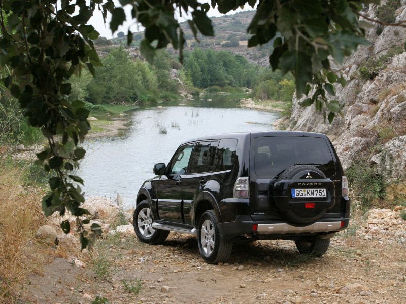 Mitsubishi Pajero Mitsubishi Pajero