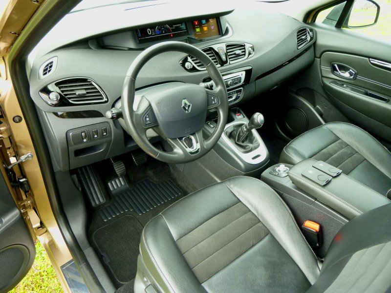 Renault Scenic 2 салон