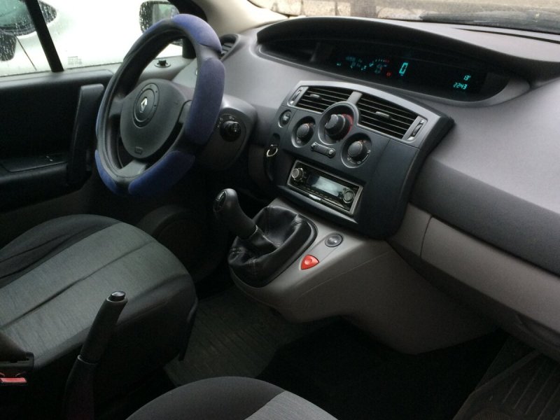 Renault Scenic 2004 салон