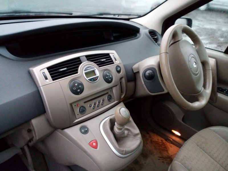 Renault Scenic 2 салон