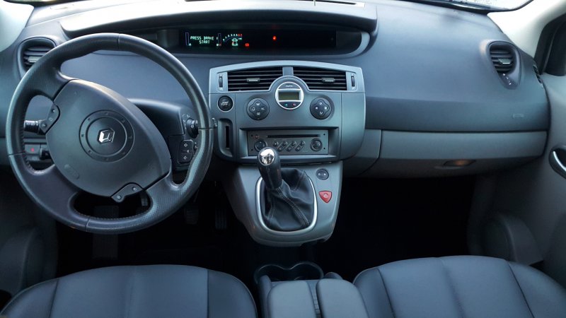 Renault Grand Scenic 2008 салон